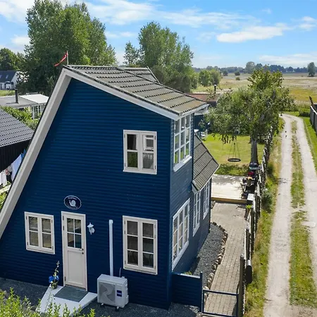 Gorica - 150m From The Sea By Interhome